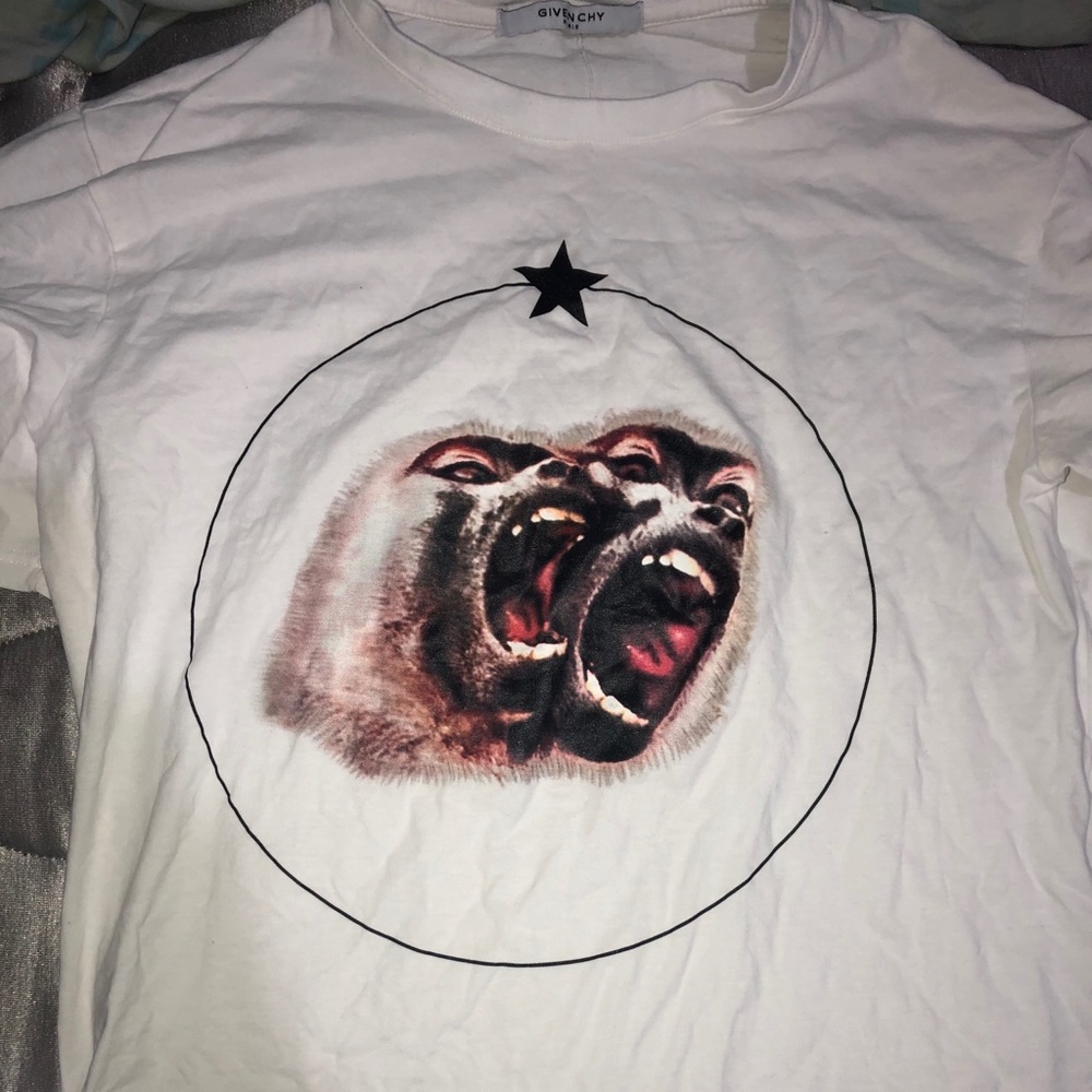 Givenchy T-Shirt Size M